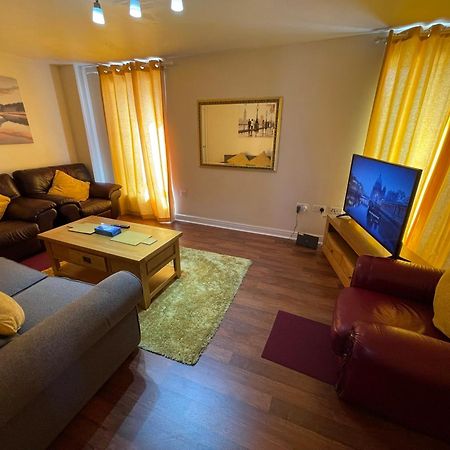 Holiday Home In Cardiff. Sleeps 6 Dış mekan fotoğraf