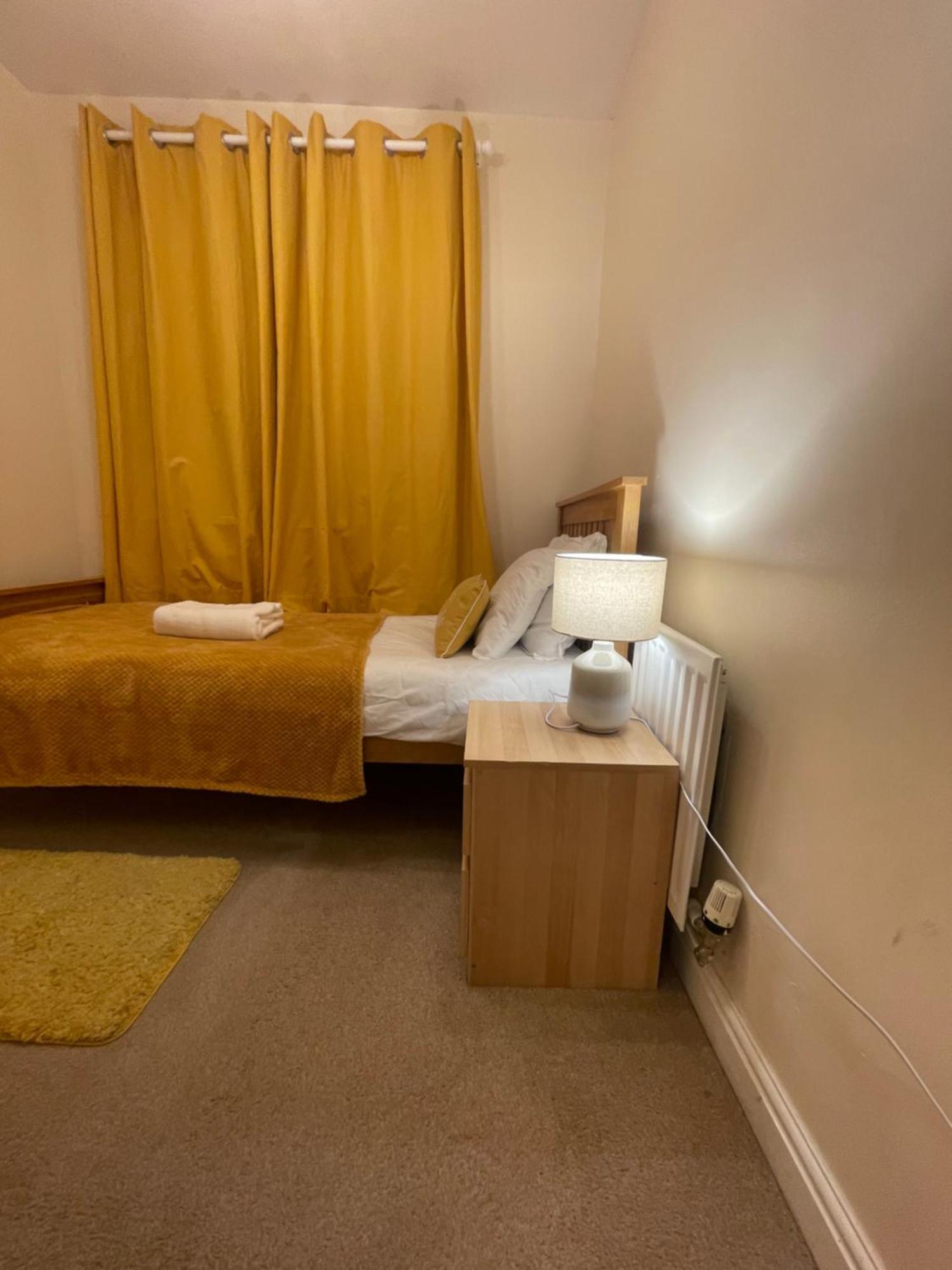 Holiday Home In Cardiff. Sleeps 6 Dış mekan fotoğraf